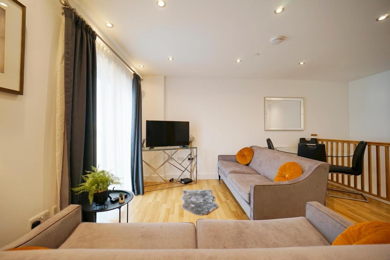 Modern 2 Bed Apartment With Juliet Balcony - Dhb Stays Leeds  Extérieur photo